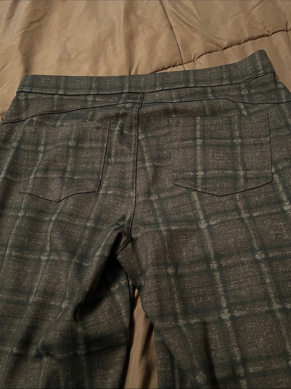 Simply Vera Women's Black and Brown Plaid Slim Fit Pants - Picture 6 of 7
